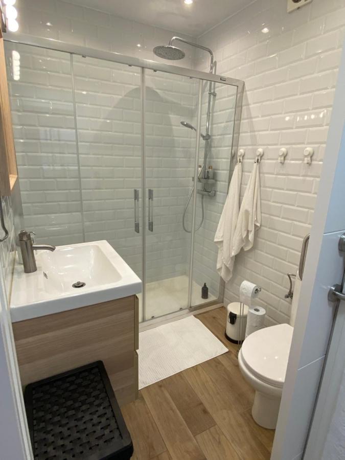 Marbella Skol Apartment ภายนอก รูปภาพ
