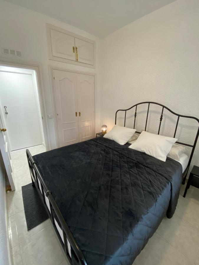 Marbella Skol Apartment ภายนอก รูปภาพ