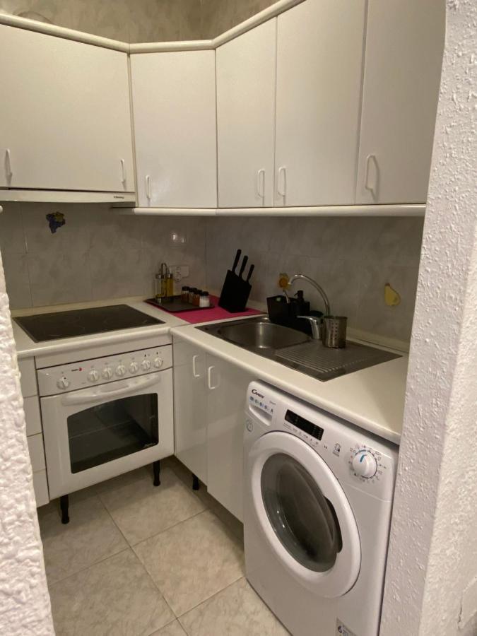 Marbella Skol Apartment ภายนอก รูปภาพ