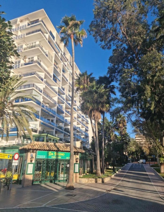 Marbella Skol Apartment ภายนอก รูปภาพ